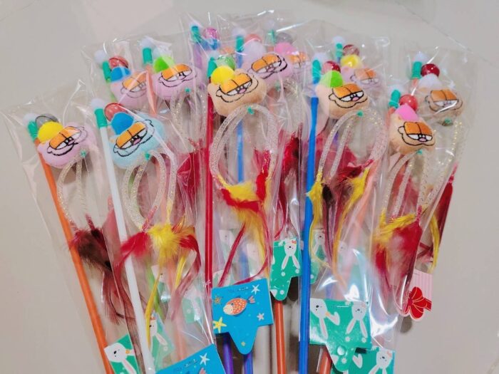 MAYEM Cat Toy Stick - ไม้ล่อแมว คละแบบ (057501)