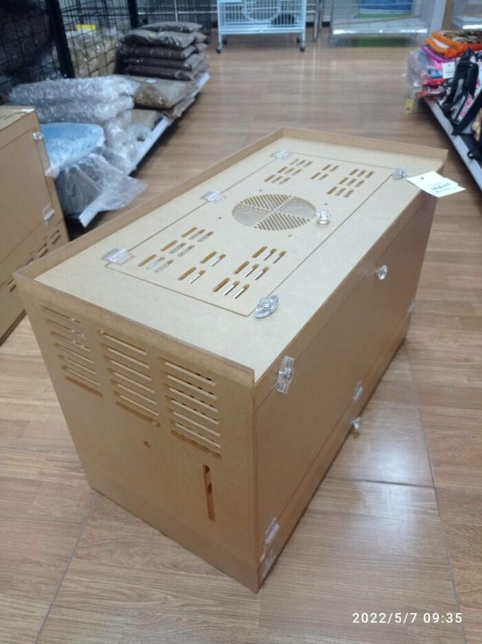 Petz World Acrylic Box - กล่องอะคริลิคเลี้ยงสัตว์ (24"X12"X15") (56844)