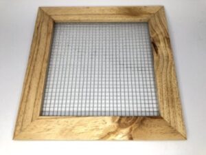 admin-ajax Wood Frame - เฟรมไม้สนปิดตู้กระจก (8″x8″) (58680)