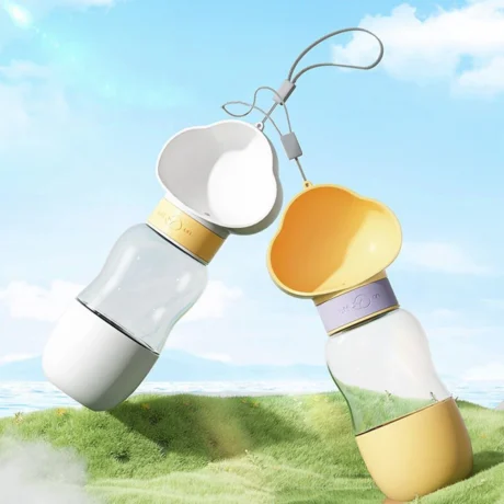 Portable Pet Water Bottle 600ml - ขวดน้ำสำหรับสัตว์เลี้ยงแบบพกพา 600 มิลลิลิตร (452219)