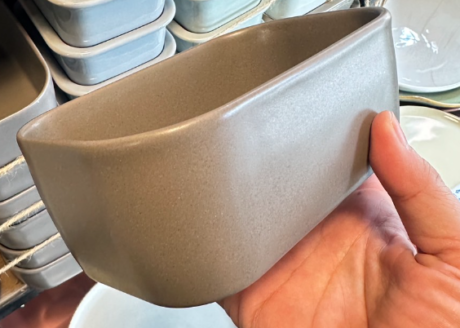 Rectangular Ceramic Cup - ถ้วยเซรามิคสี่เหลี่ยมผืนผ้าคละสี (5.75x3.75x2.5นิ้ว) (286776)