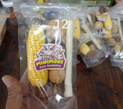 รวมของลับฟัน 448218 Collection of Toothpicks for Rodents - รวมของลับฟัน ไม้แอปเปิ้ล ลูกสน วอลนัท ข้าวโพด (448218)