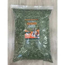 Haykami Alfalfa Chopped Premium - หญ้าอัลฟัลฟ่าสับ เกรดพรีเมี่ยม 1kg (448214)