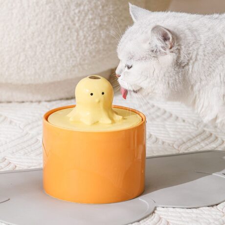 Ceramic Cat Fountain 1L - น้ำพุแมวอัตโนมัติ แบบเซรามิกปลาหมึกน้อย 1ลิตร (497208)