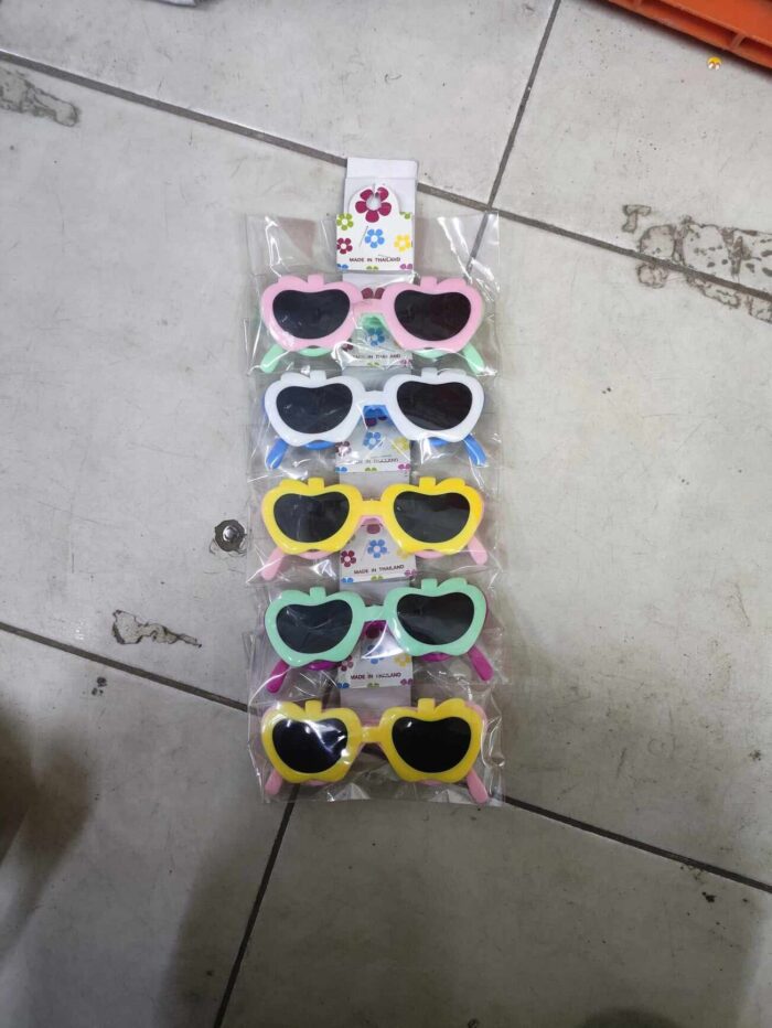 Patcharin Decorative Glasses - แว่นตาตกแต่งสัตว์เลี้ยง กรอบแอปเปิ้น (502704)