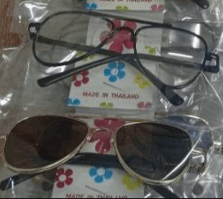 Patcharin Decorative Glasses - แว่นตาเรแบนตกแต่งสัตว์เลี้ยง (502706)