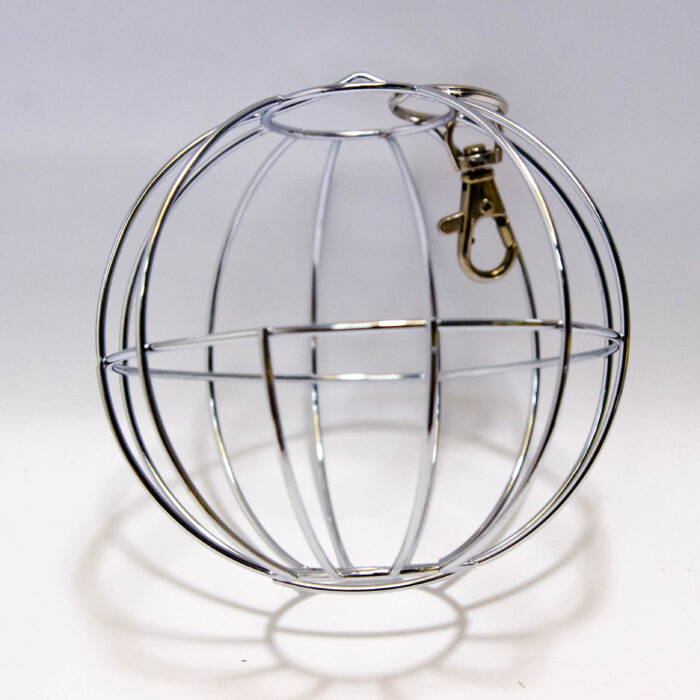ที่วางหญ้าโลหะ 519233 Metal Hay Holder with Chain - ที่วางหญ้าโลหะพร้อมโซ่ (10.3x10.3x11cm)