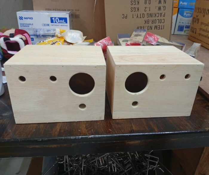 Wood Bird Nest - กล่องไม้รังเพาะ เล็กสั้น รูซ้าย (20x16x14cm)(584957)
