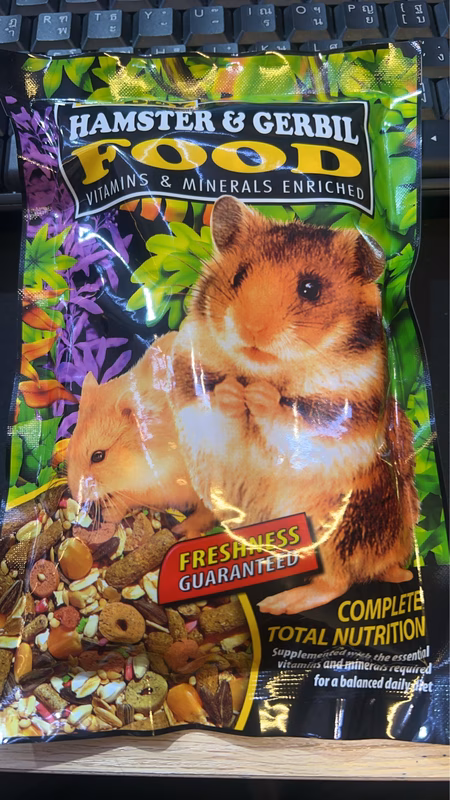 S__117129222 Buddy Hamster & Gerbil Food - บัดดี้ อาหารสำหรับหนูแฮมสเตอร์และหนูเจอร์บิล 0.5ปอนด์ (809111)
